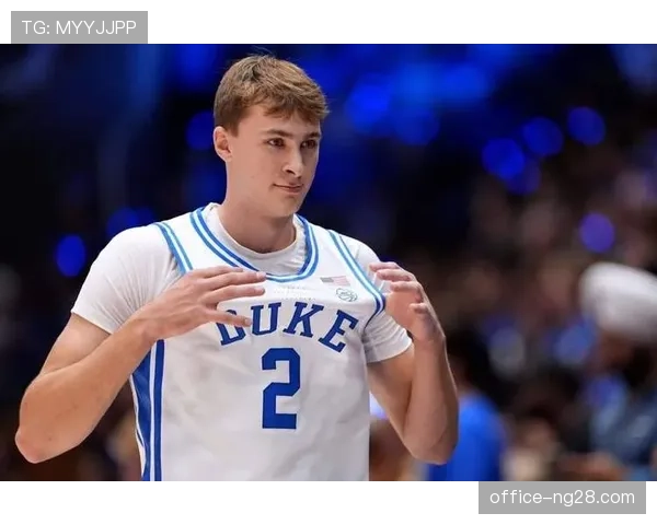 状元弗拉格适应NBA节奏 独行侠新秀展现基石潜质